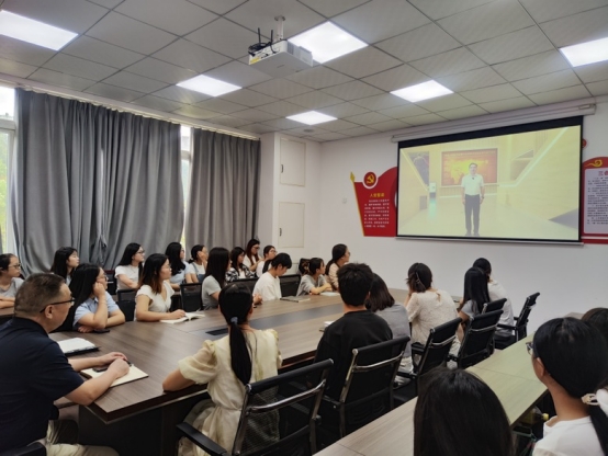 bat365正版唯一官网开展“大国担当”思政大课观影活动