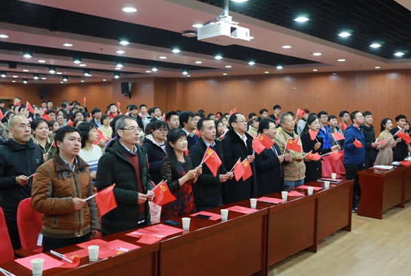 a93bc87fbe294f708a4caf3f8b7216b2.jpg 合唱.JPG