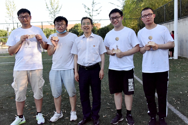 6e64851a291c41d5acf40089c42b31e0.jpg 颁奖.JPG